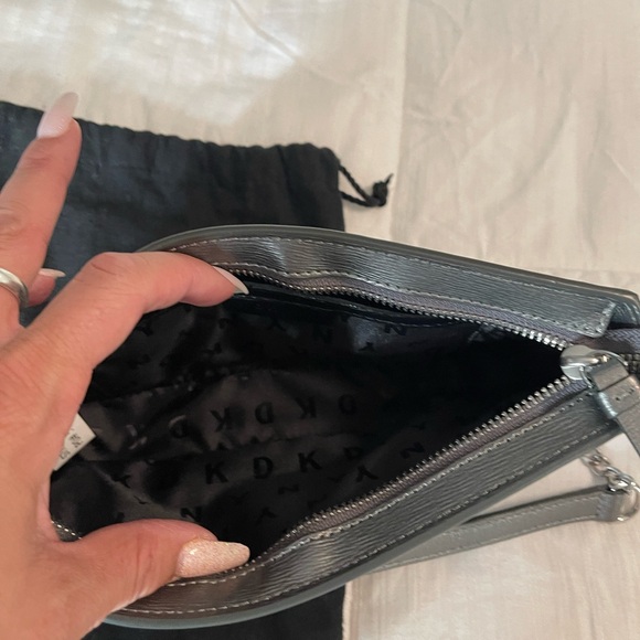 DKNY shoulder and crossbody purse metallic grey - Picture 4 of 5